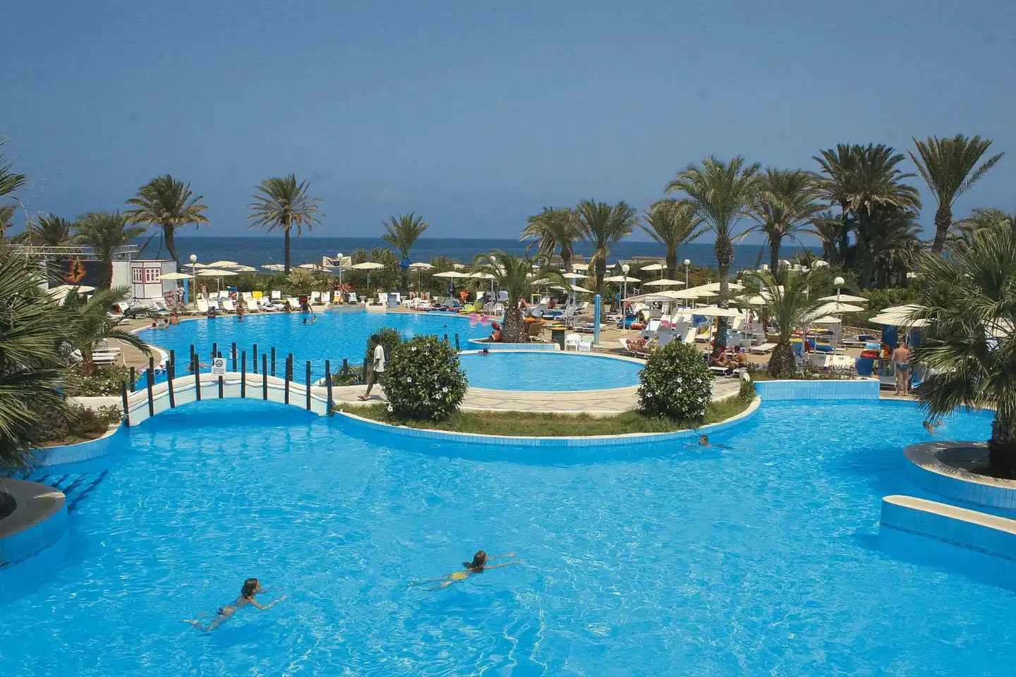 El Mouradi Skanes Pool