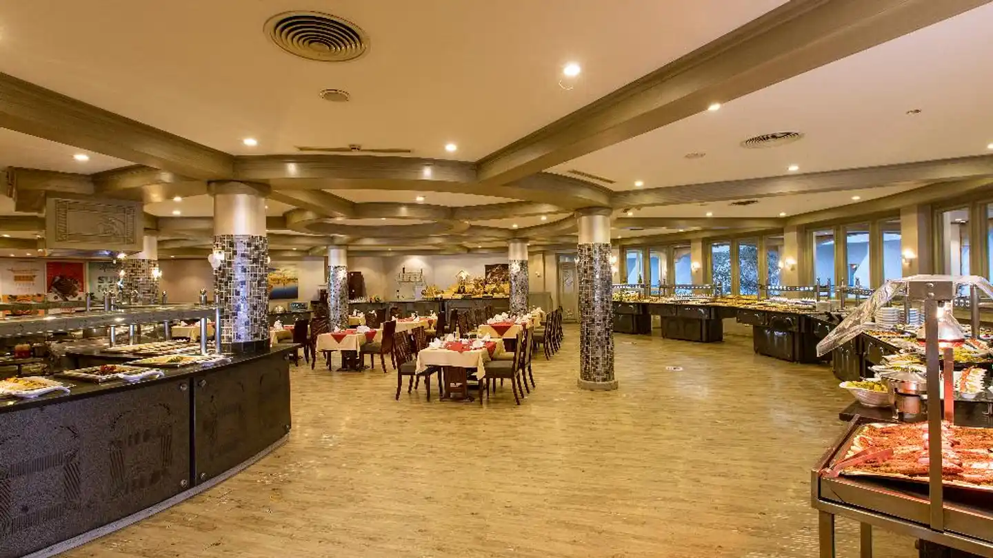 Naama Bay Hotel & Resort Lobby