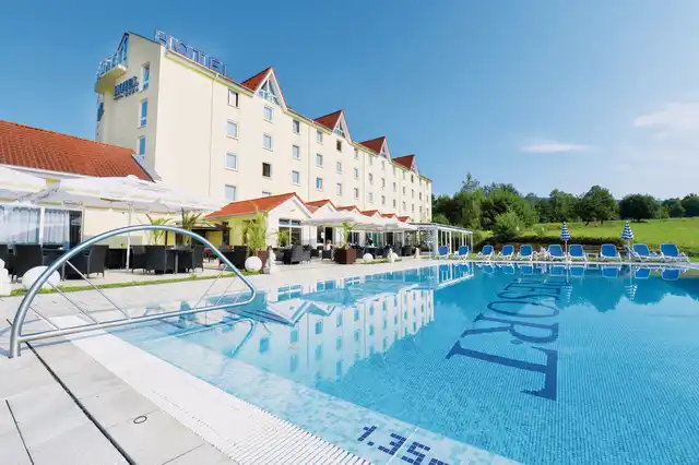 Fair Resort Hotel Pool