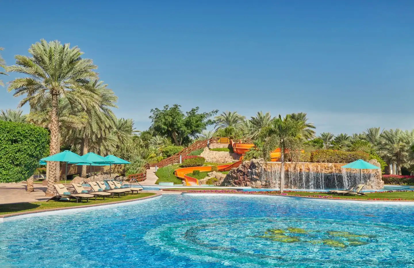Emirates Palace Mandarin Oriental Abu Dhabi POOL