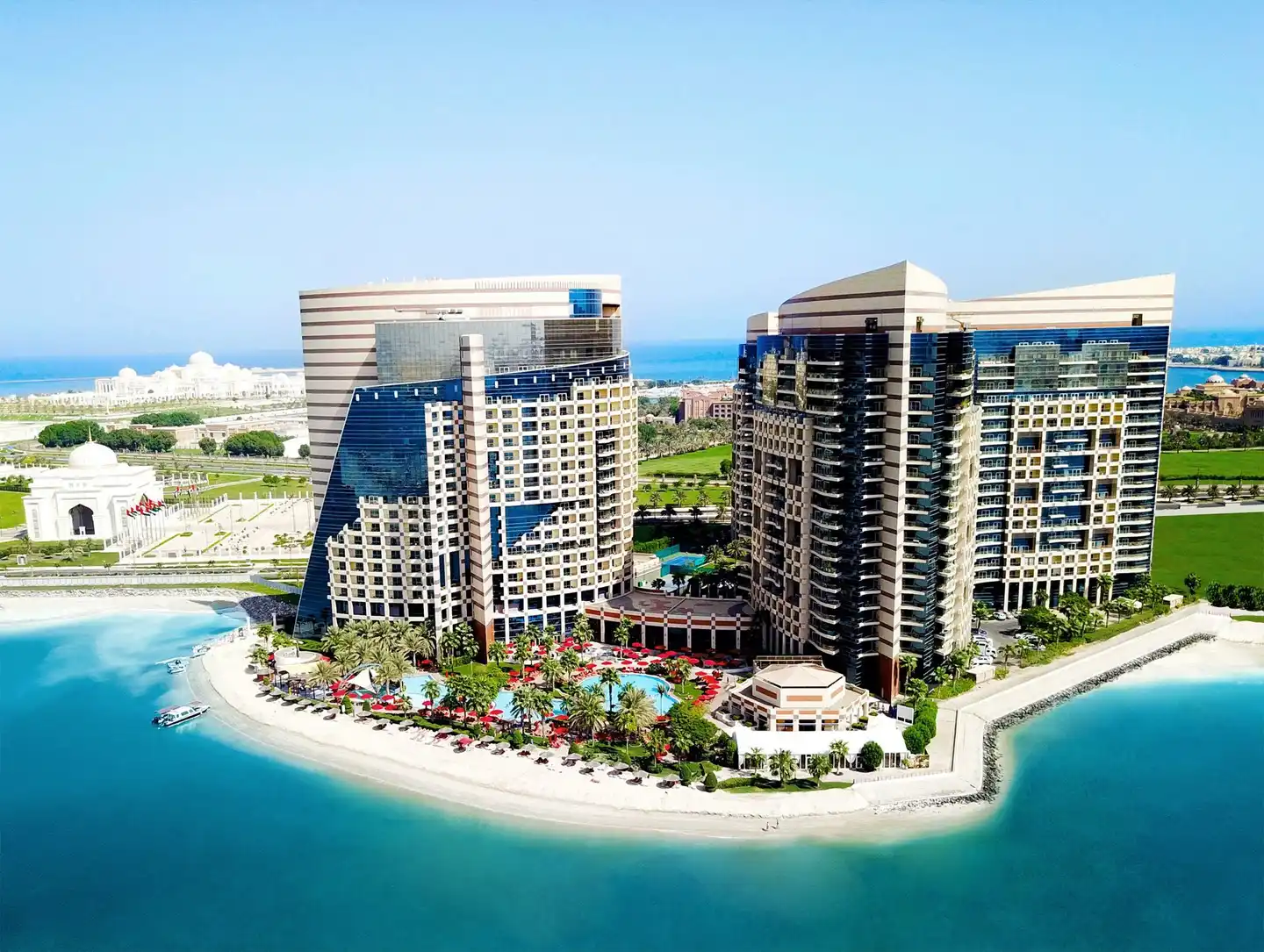 Khalidiya Palace Rayhaan by Rotana Aussenansicht