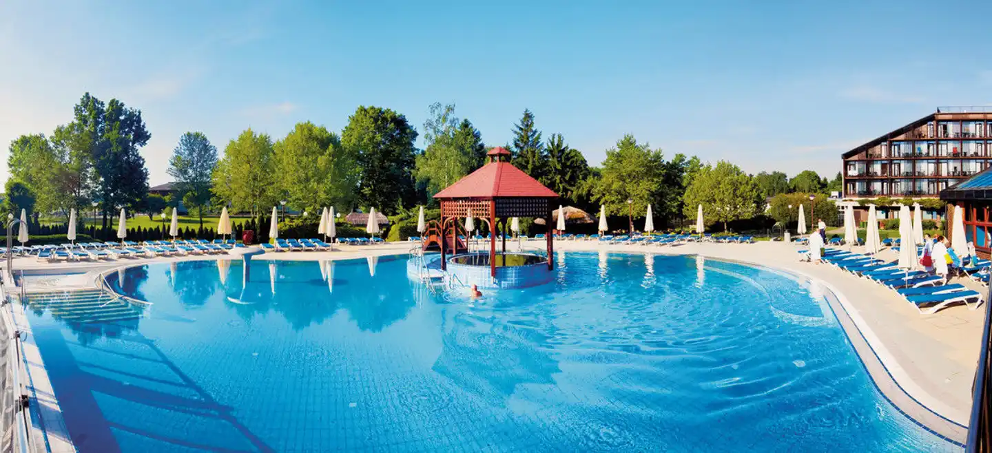 Ajda Pool