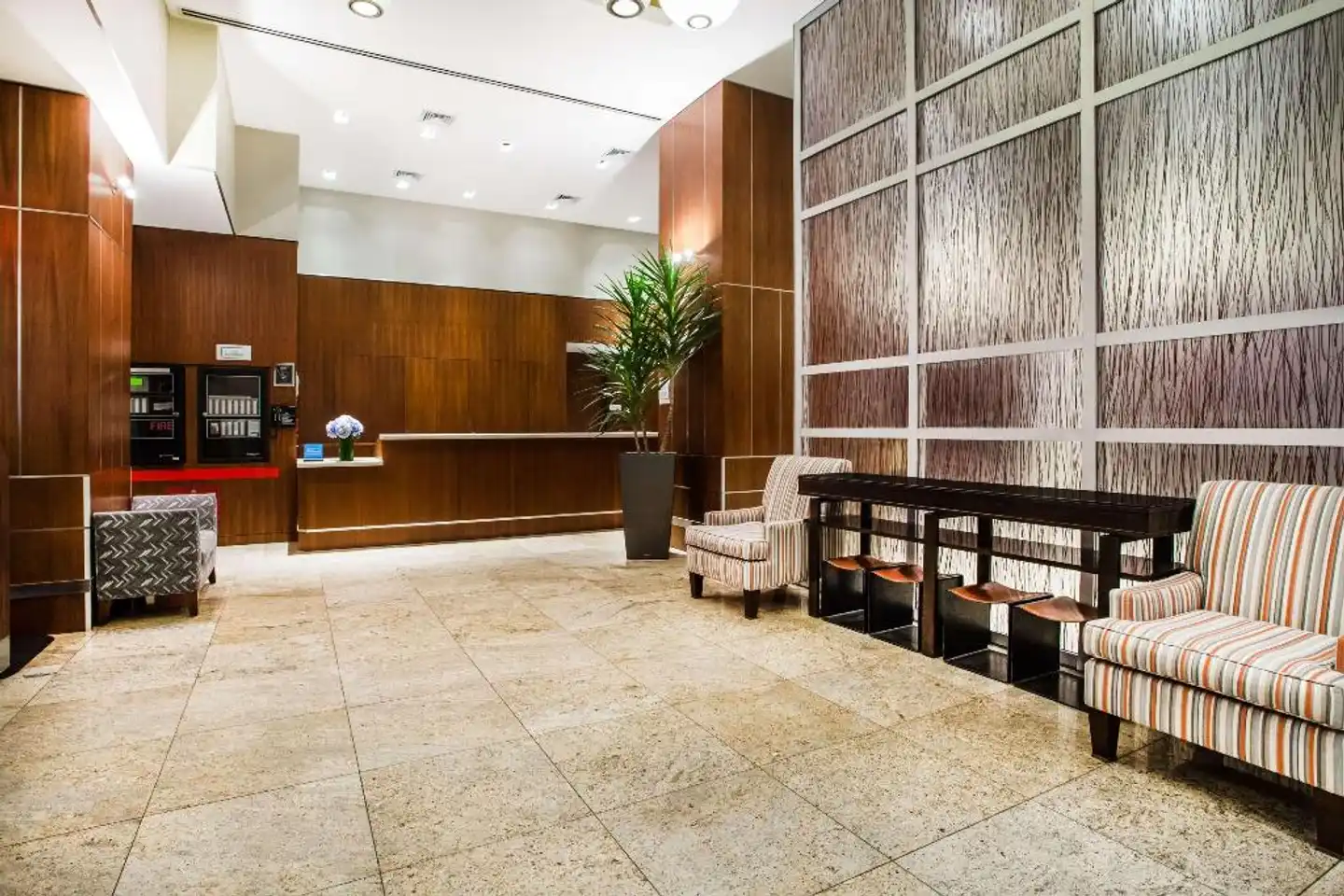 Hilton Garden Inn West 35th Street Lobby