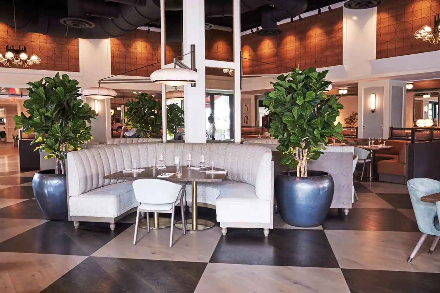 Hutton Hotel Lobby