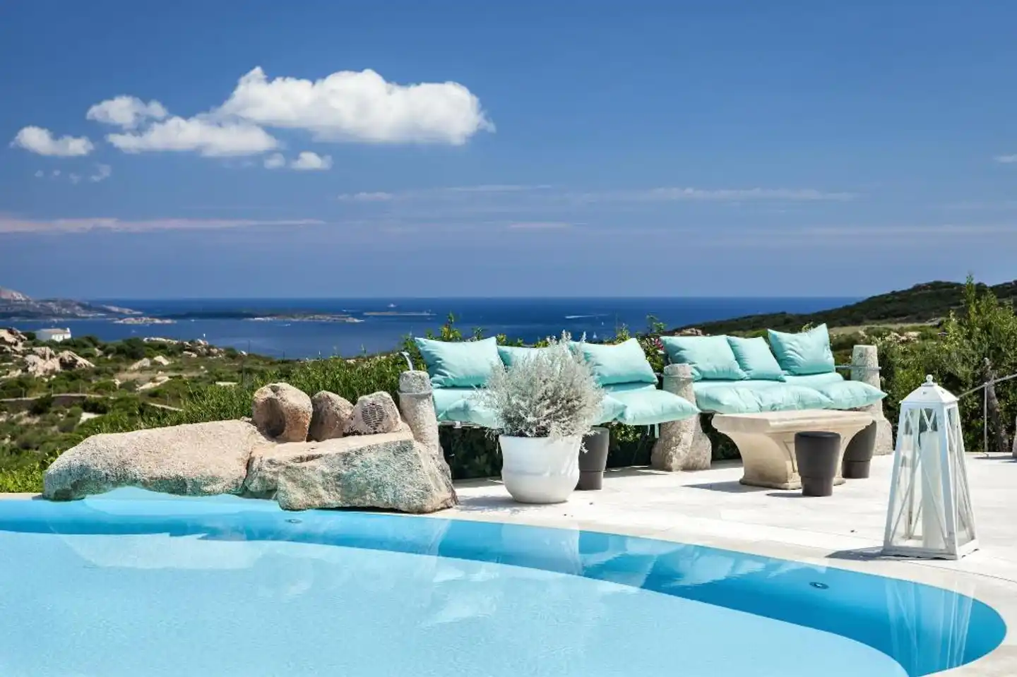Li Finistreddi Exclusive Country Retreat Pool