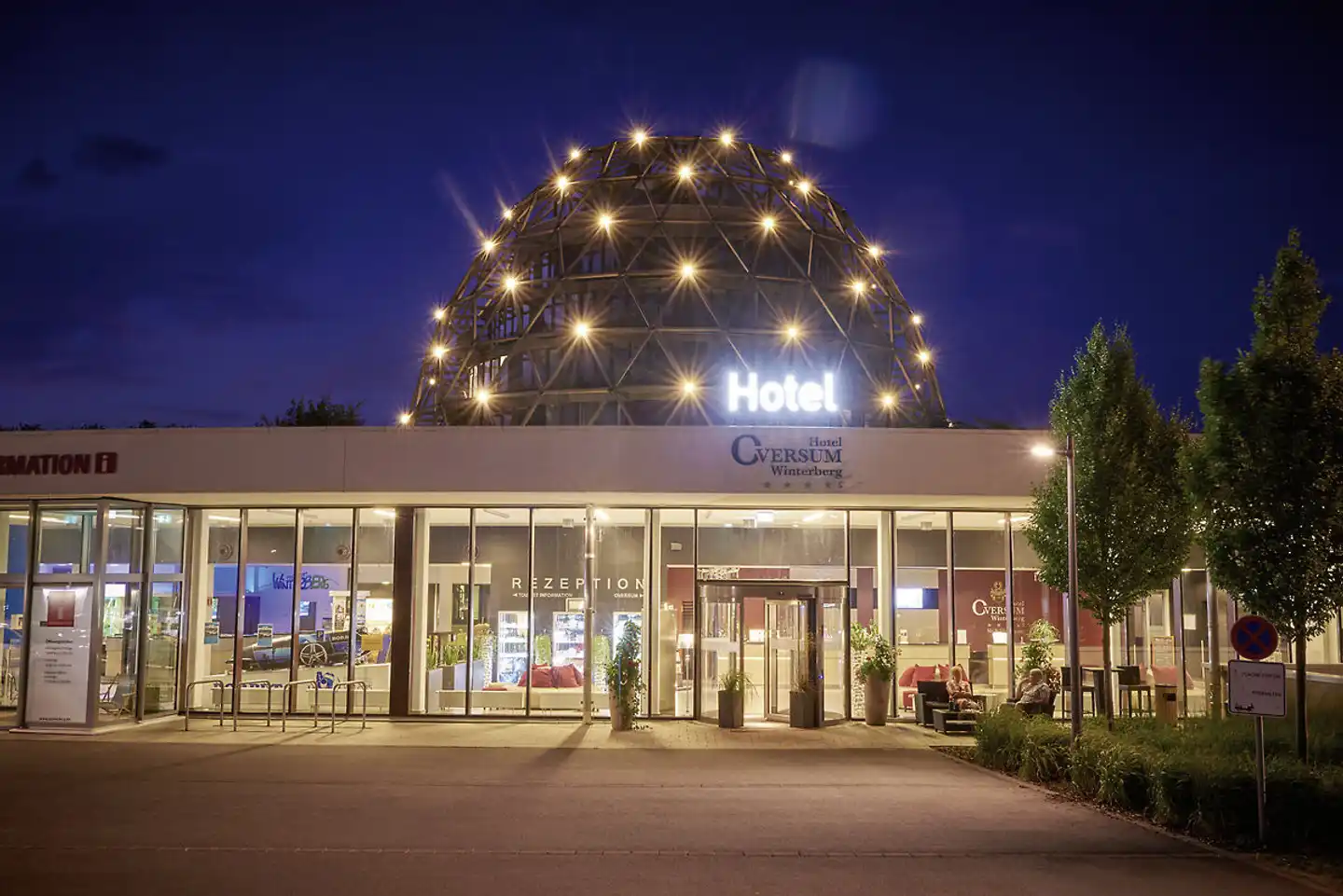 Oversum Hotel Aussenansicht