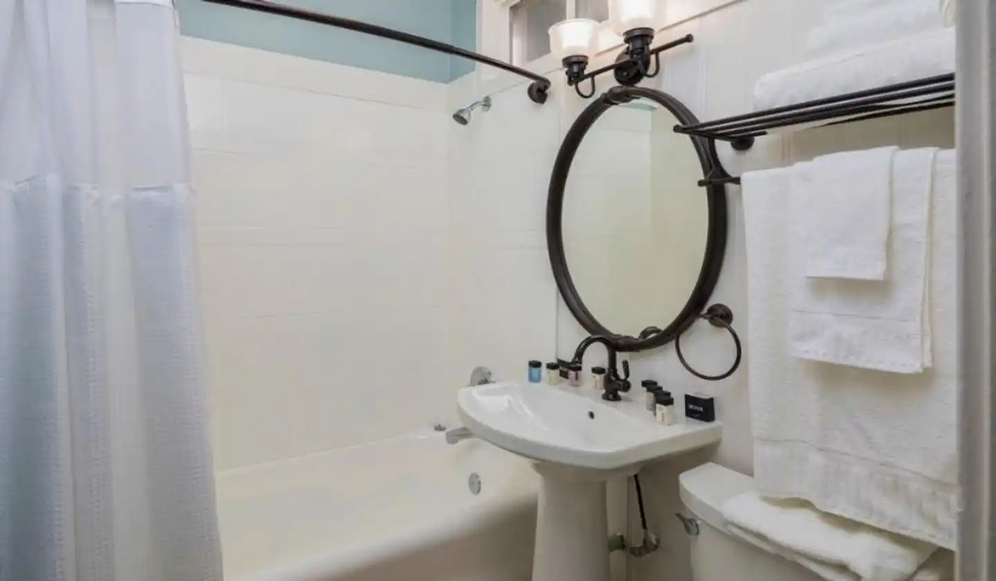 HTL 587, an Ascend Hotel Collection Member Badezimmer