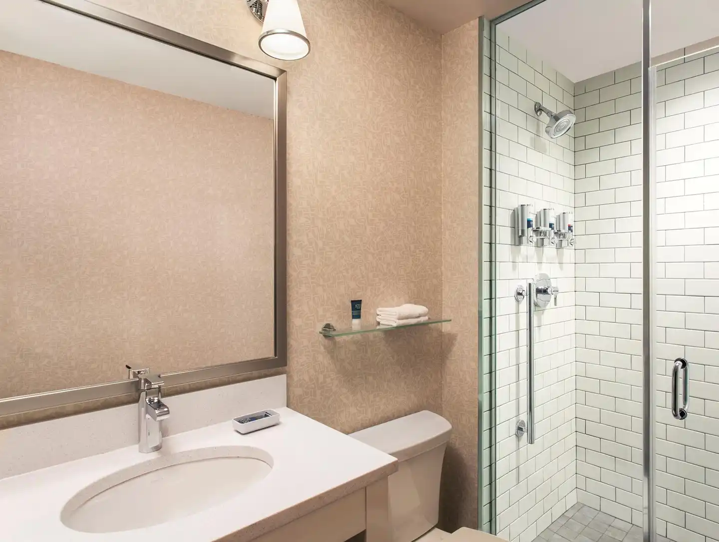 Four Points by Sheraton New York Downtown Badezimmer