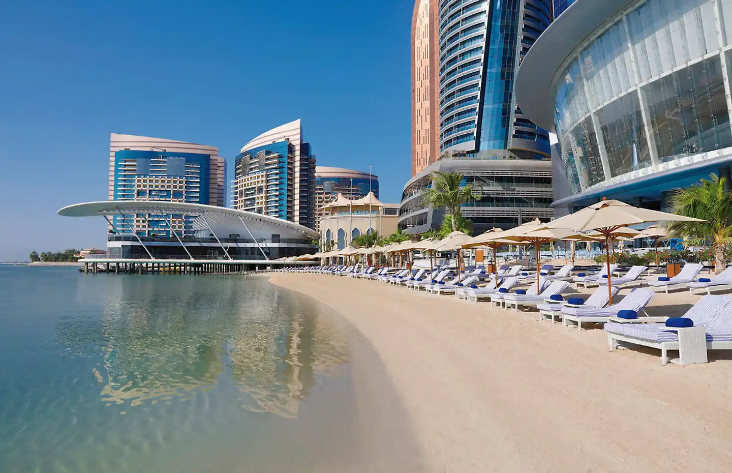 Conrad Abu Dhabi Etihad Towers Strand