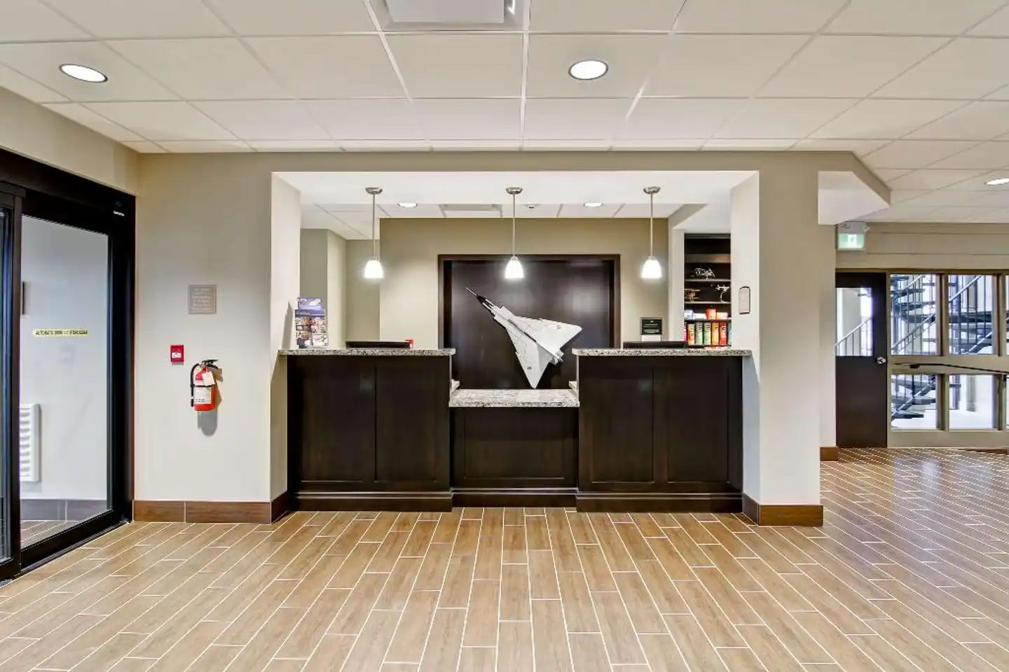 Best Western London Airport Inn & Suites Lobby