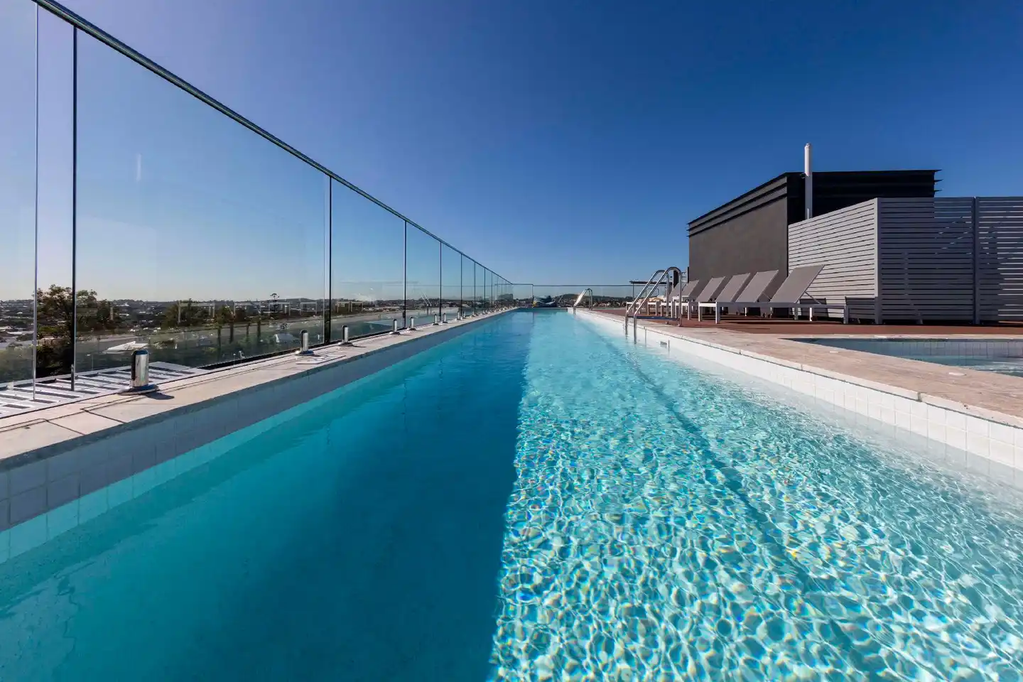 Oaks Woolloongabba Pool