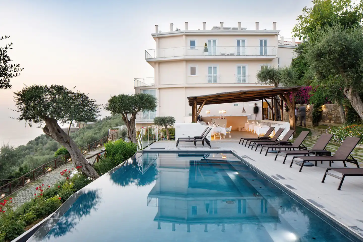 Villa Fiorella Art Hotel Pool