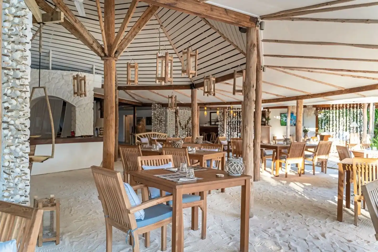Bliss Hotel Praslin Restaurant