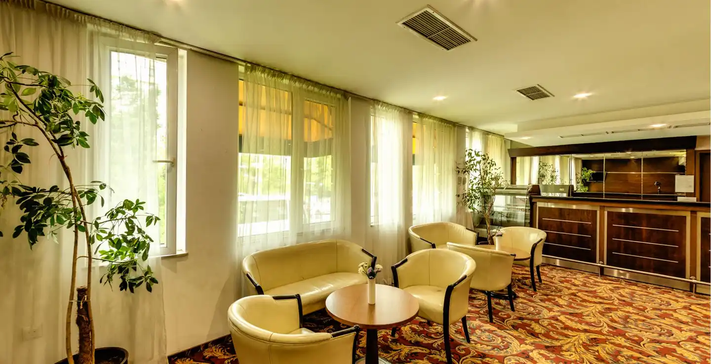 Hotel Forum Lobby