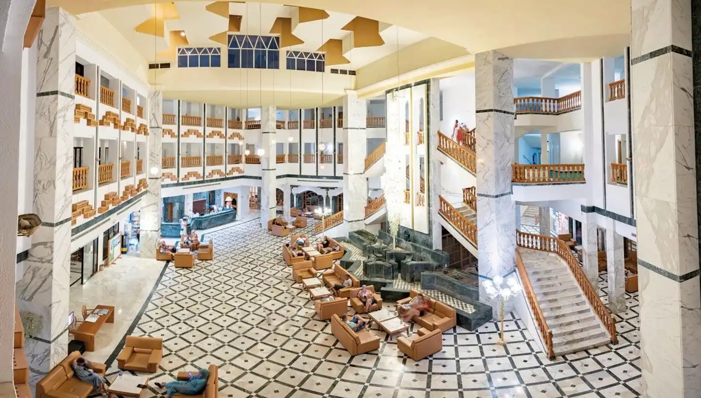 Le Soleil Bella Vista Lobby