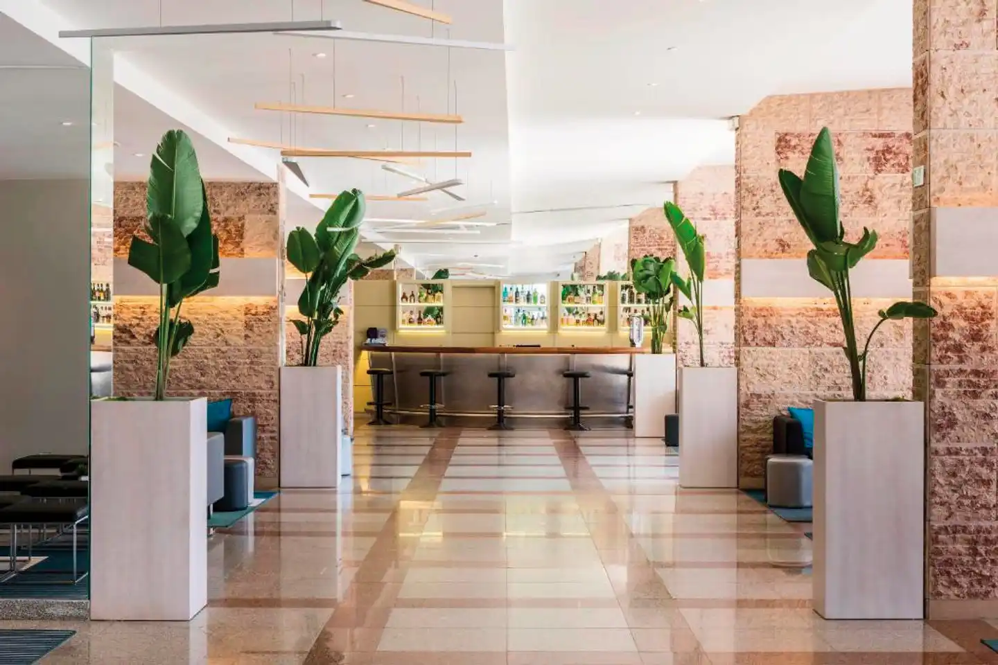 TRYP by Wyndham Lisboa Caparica Mar Lobby