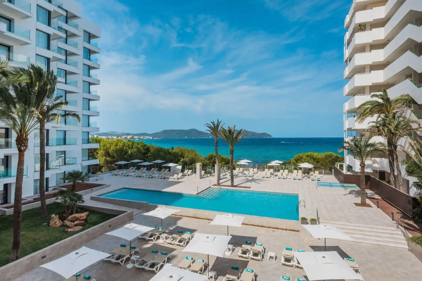 Iberostar Waves Cala Millor Pool