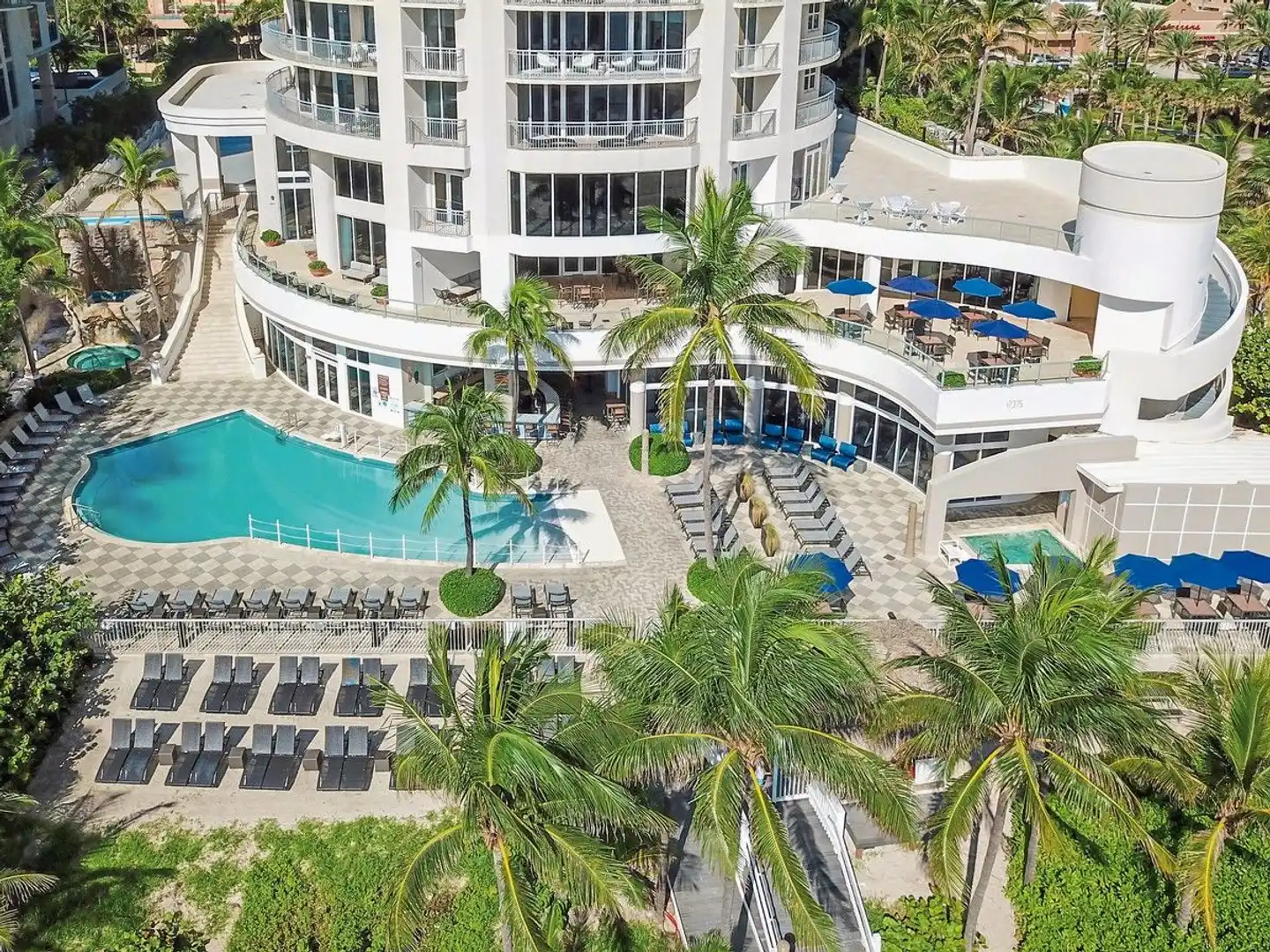 Doubletree Ocean Point Resort & Spa Aussenansicht