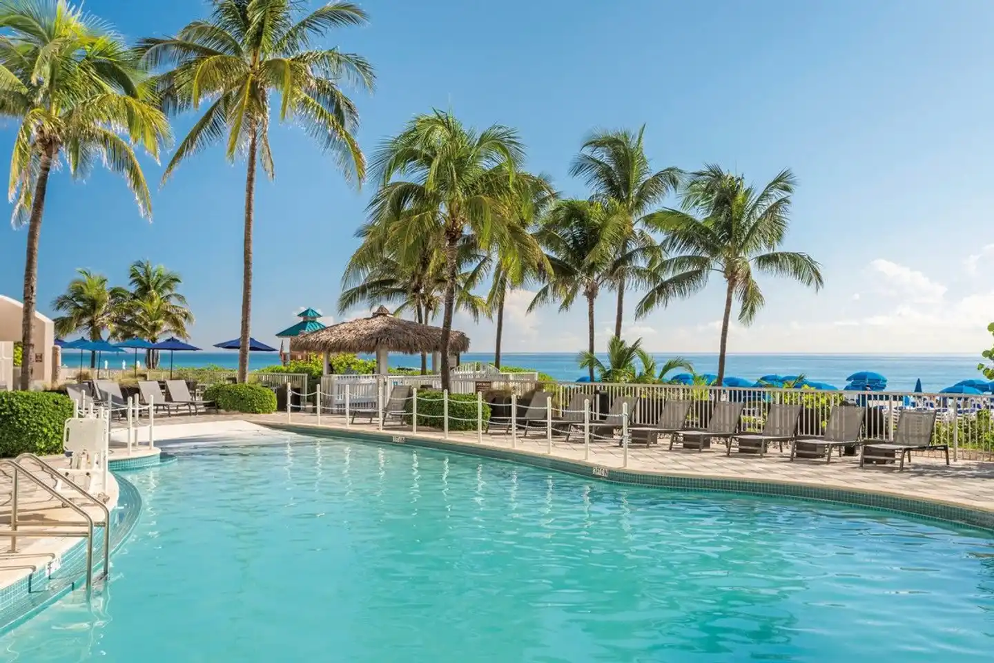 Doubletree Ocean Point Resort & Spa Pool