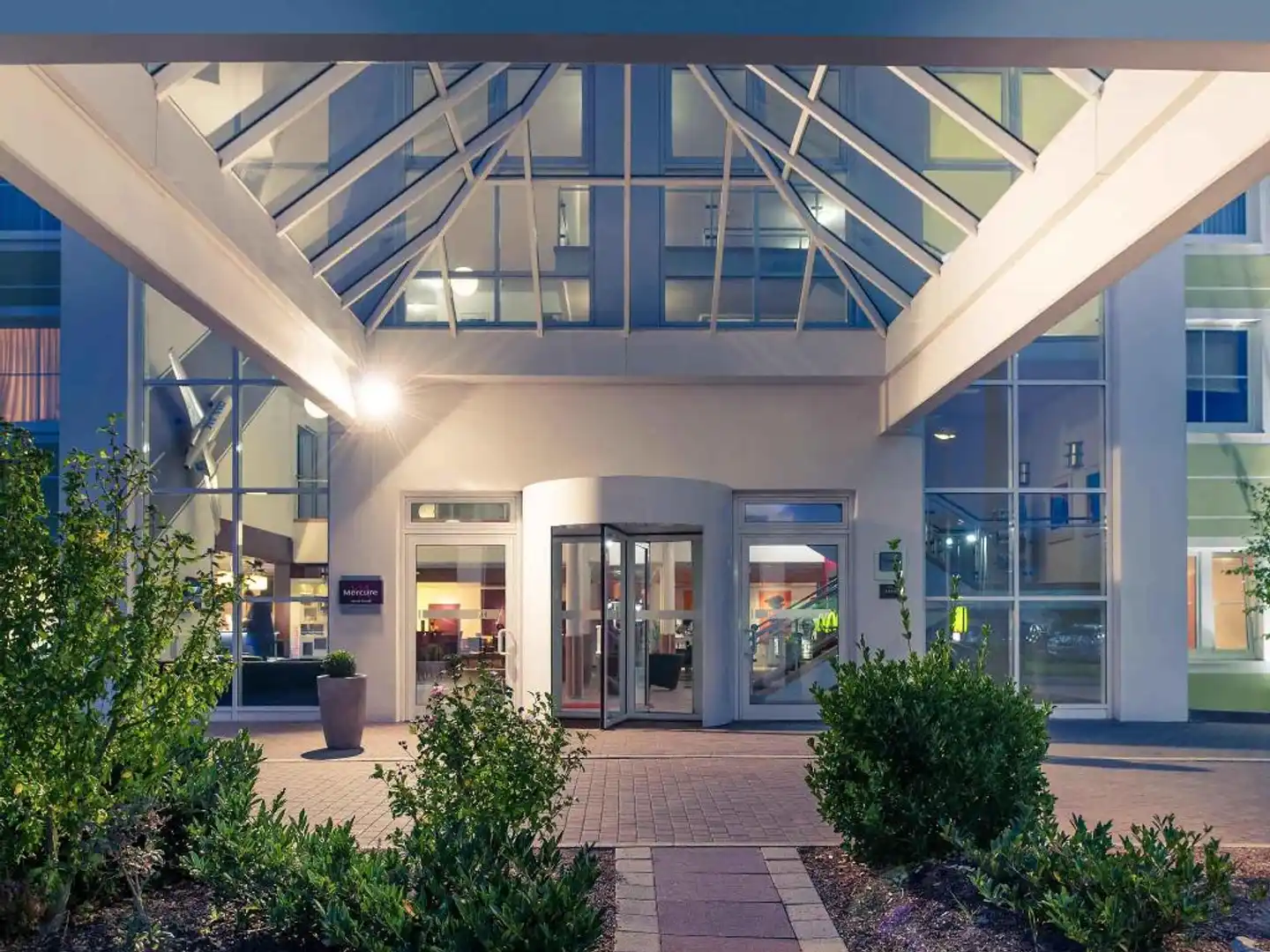 Mercure Duesseldorf Ratingen Aussenansicht