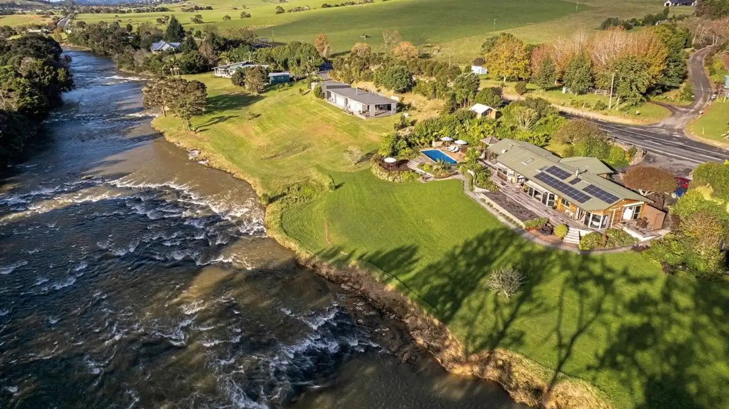 Te Awa Lodge Aussenansicht