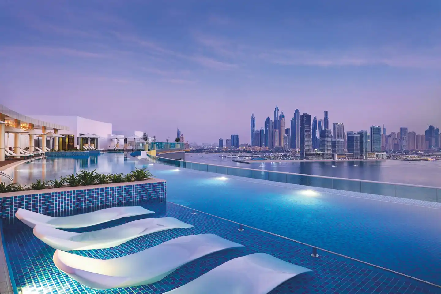 NH Collection Dubai The Palm Pool