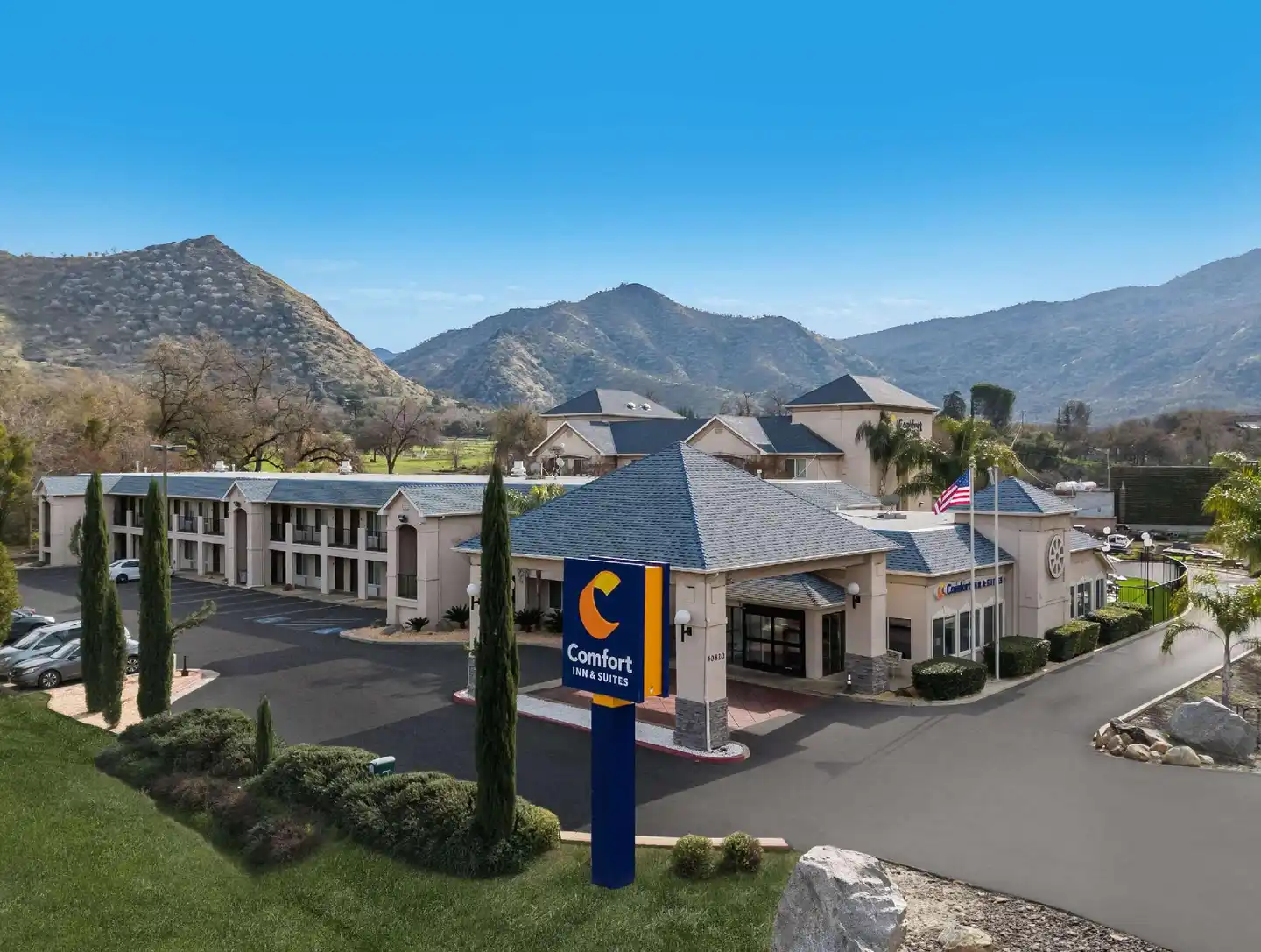 Comfort Inn & Suites Sequoia Kings Canyon Aussenansicht