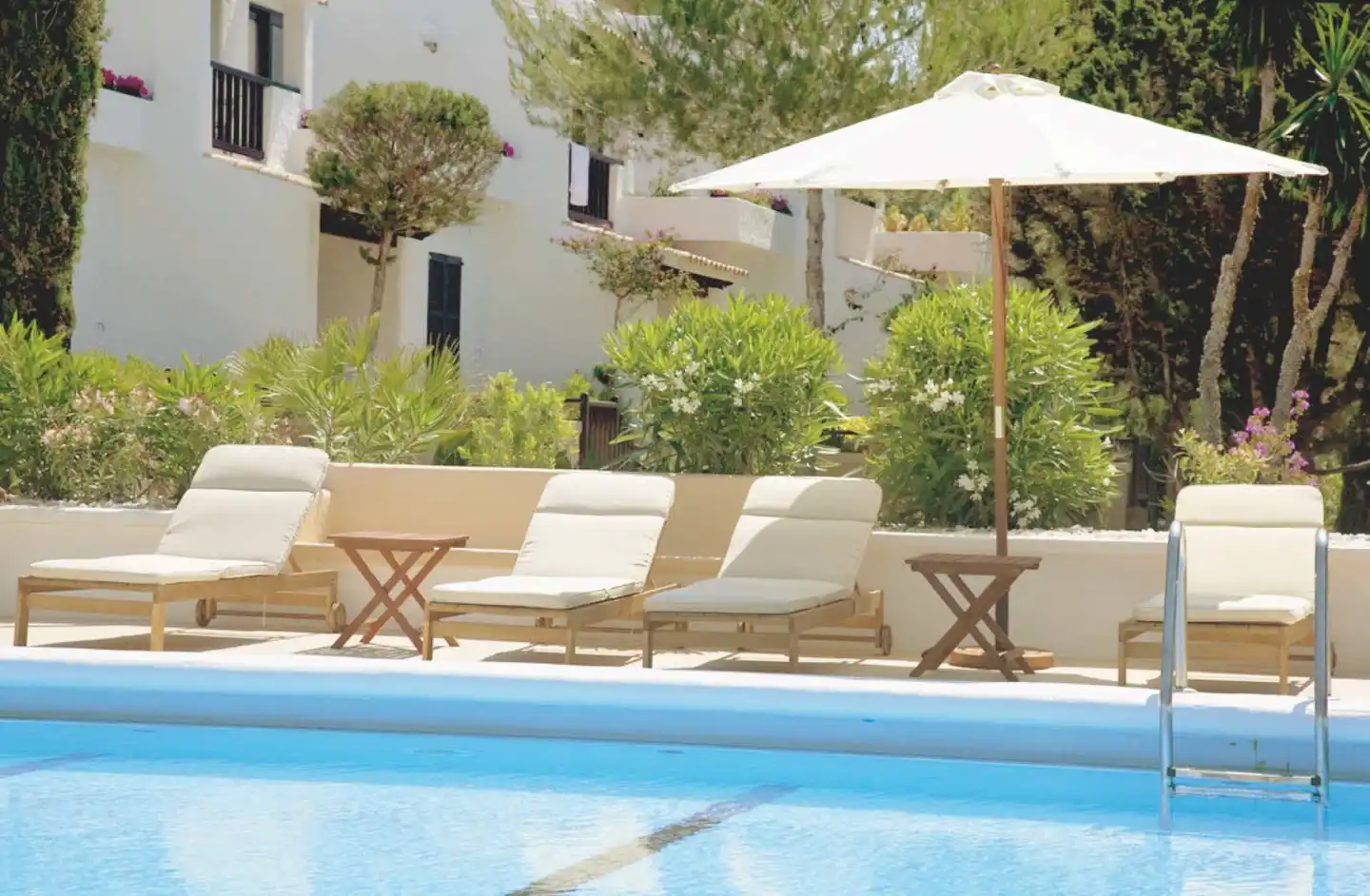 Paraiso de los Pinos Pool