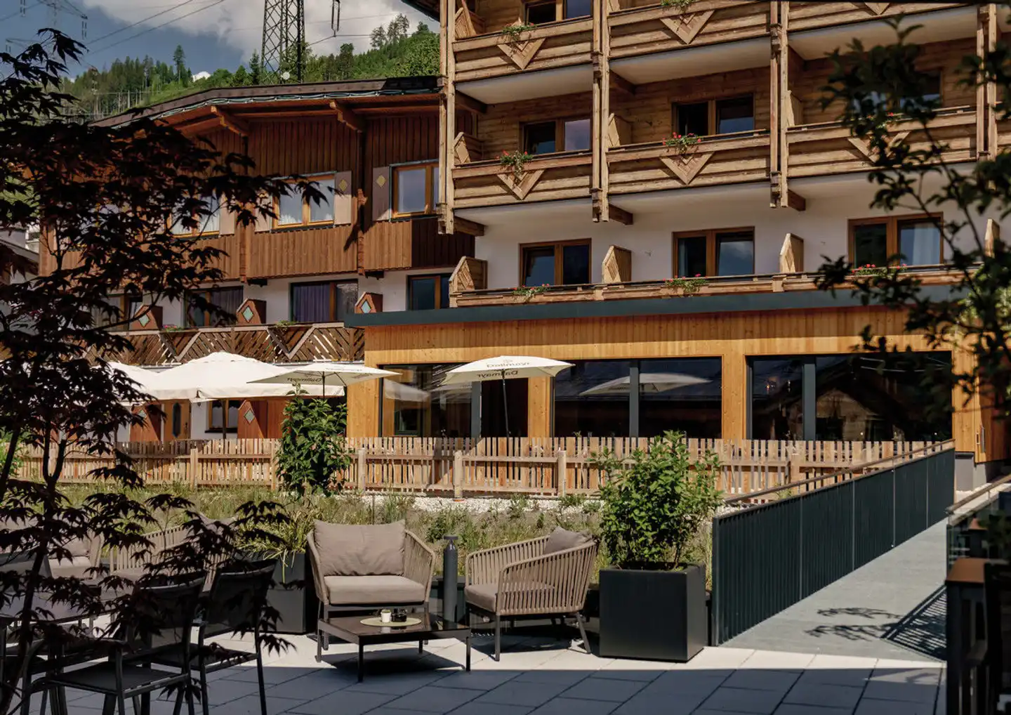 Aparthotel Ferienalm Aussenansicht