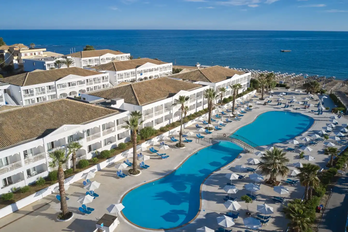 Sandy Beach Resort Aussenansicht