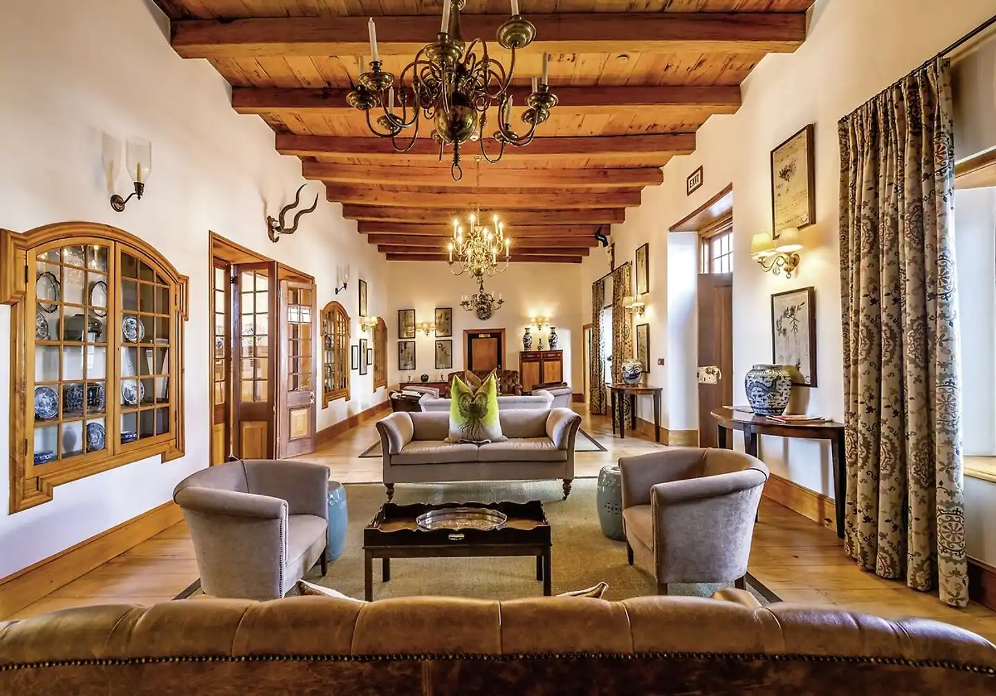 Drostdy Hotel Lobby