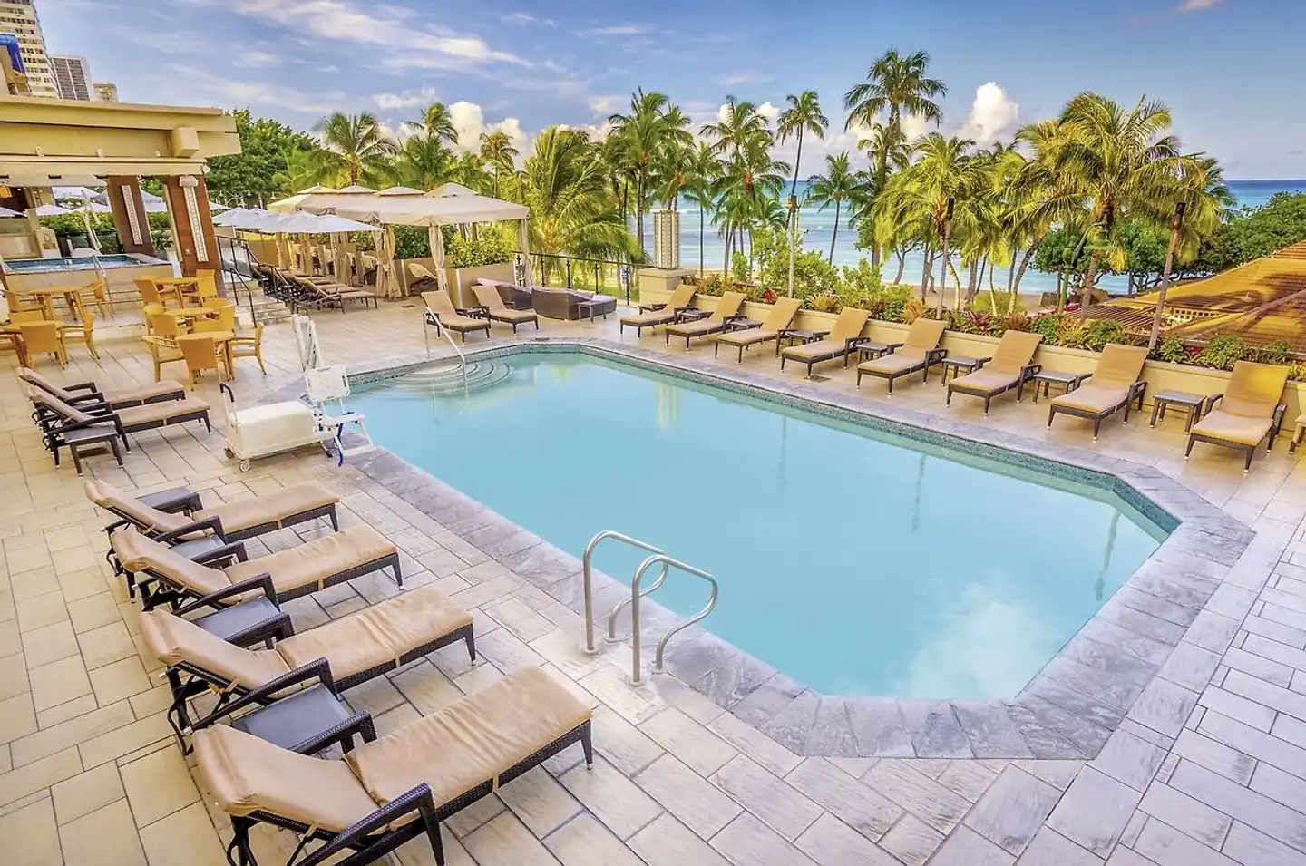 Hyatt Regency Waikiki Beach Resort & Spa Pool