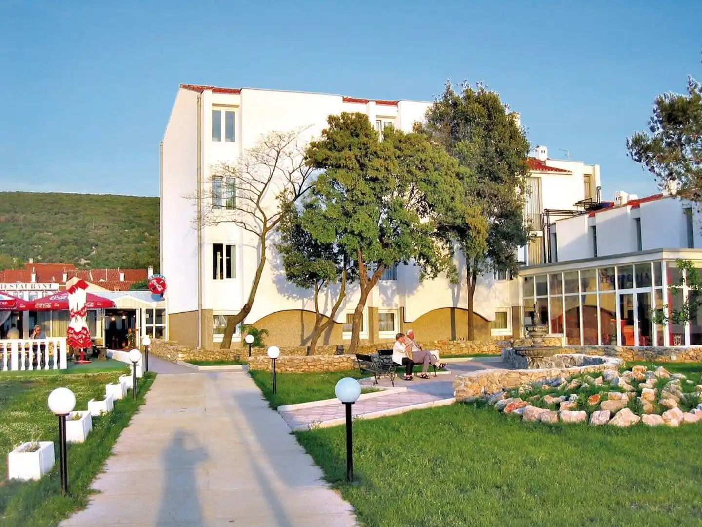 Omorika Hotel Punat Aussenansicht