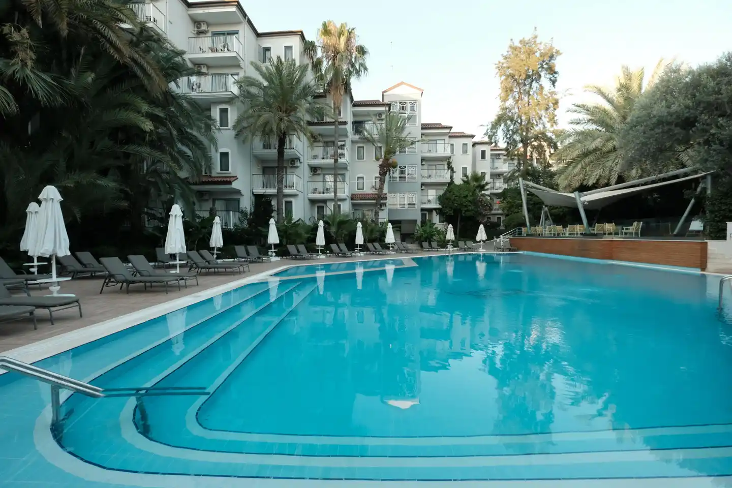 Paloma Marina Suites Pool