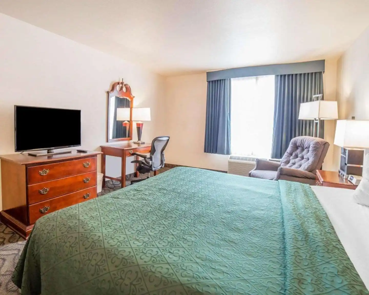 Quality Inn & Suites Airport West Salt Lake City Wohnbeispiel