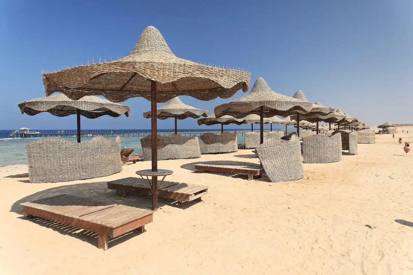 Three Corners Happy Life Beach Resort Strand