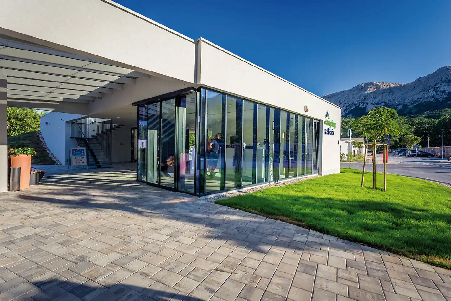 Valamar Camping Baska Aussenansicht