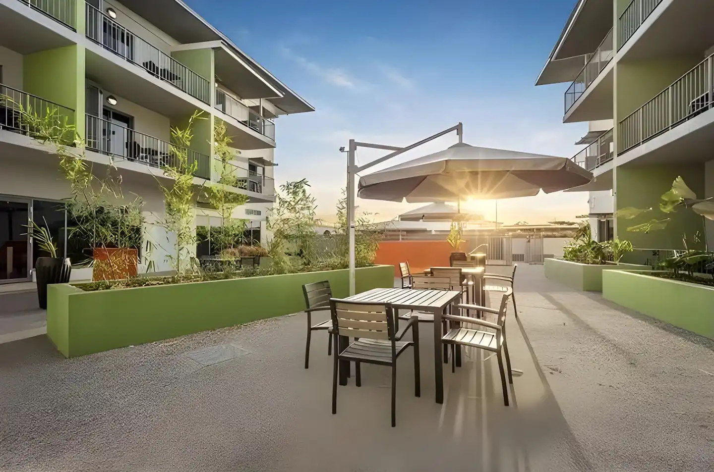 Hudson Apartment Hotels Terrasse