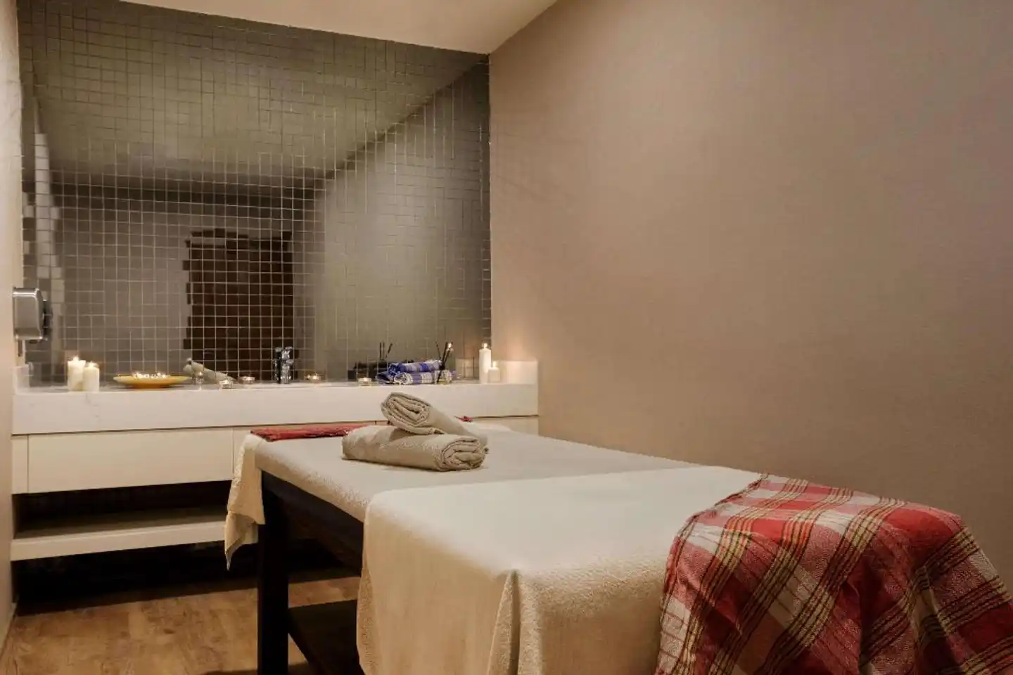 Ramada Hotel & Suites by Wyndham Kusadasi Wellness