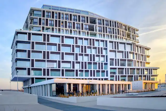 Radisson Blu Hotel, Bruges Aussenansicht