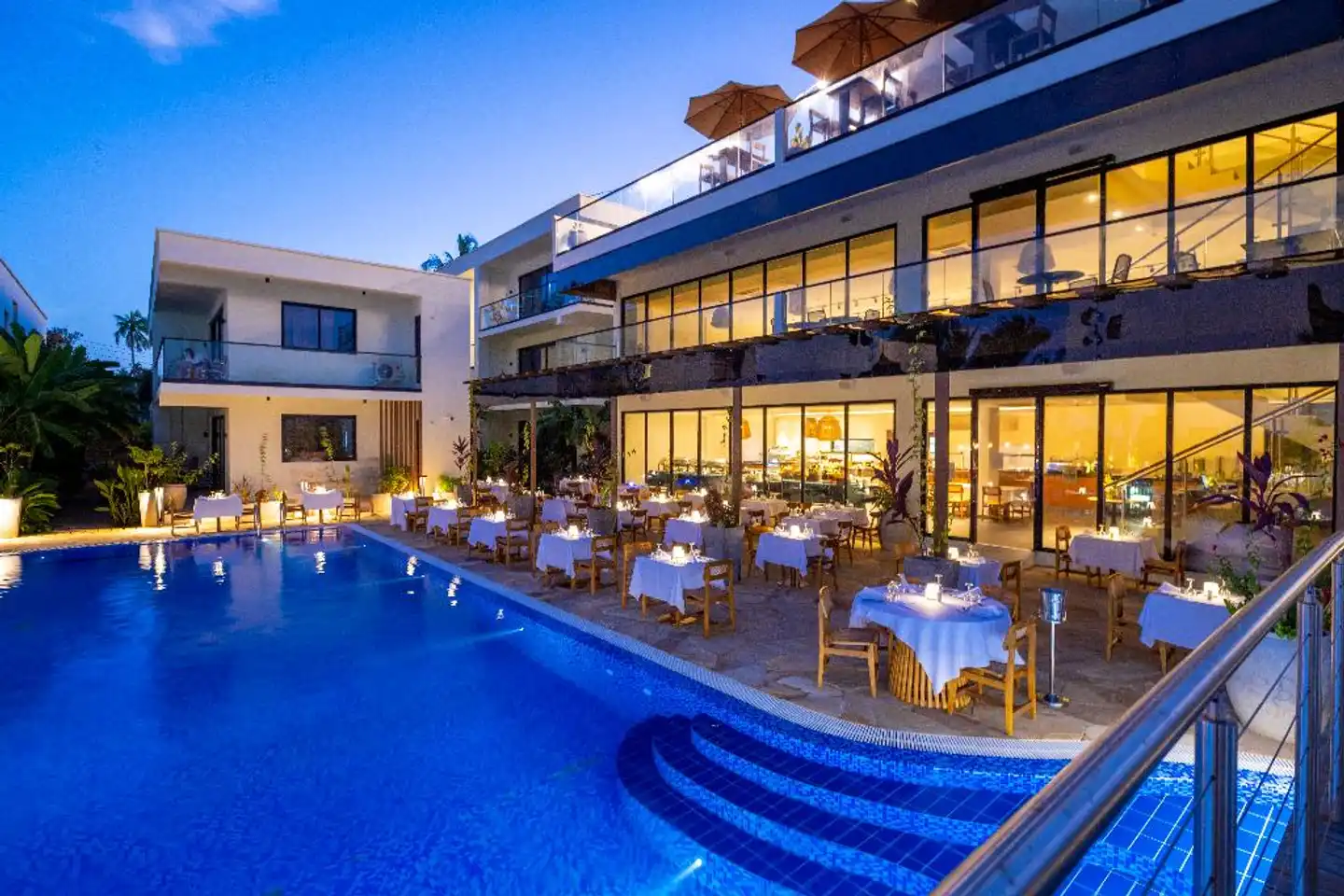 TOA Hotel & Spa Zanzibar Pool
