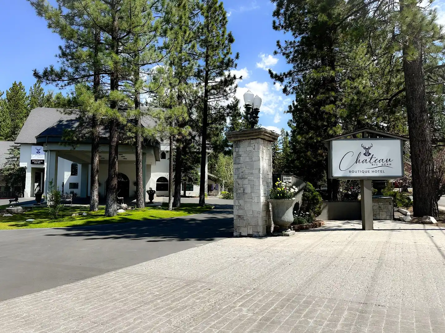 Chateau Big Bear Boutique Hotel, BW Signature Collection Aussenansicht