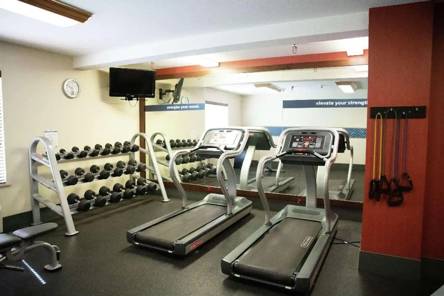 Hampton Inn & Suites Fresno Sport und Entertainment