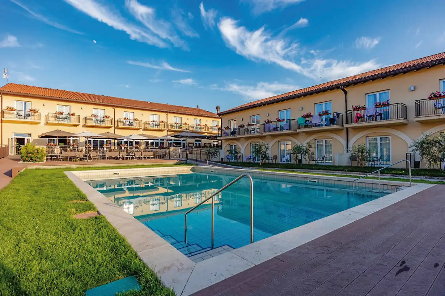 Leonardo Hotel Lago di Garda Pool