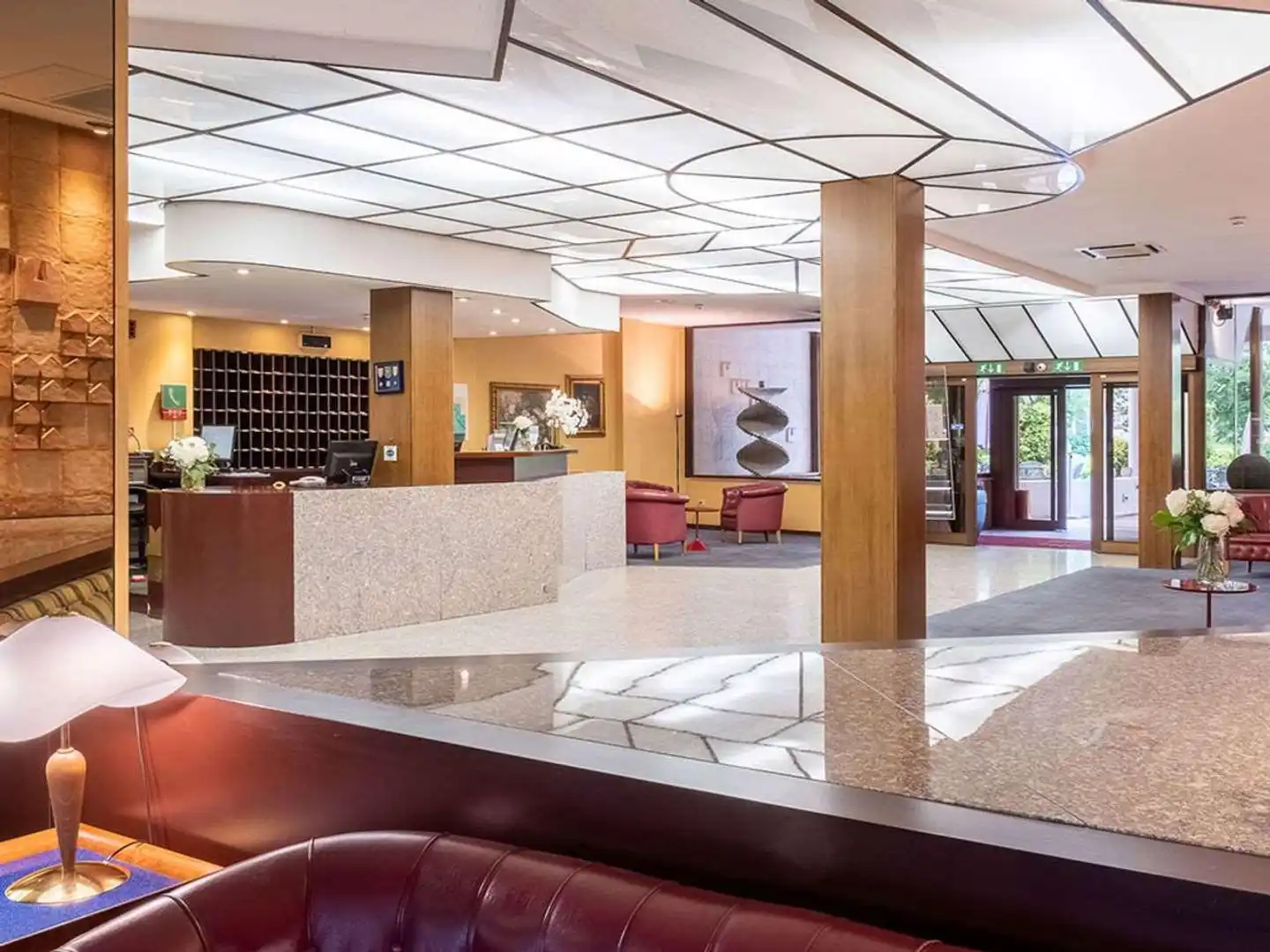 SHG Hotel Bologna Lobby