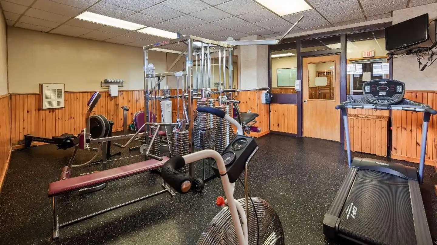 Best Western Adirondack Inn Sport und Entertainment
