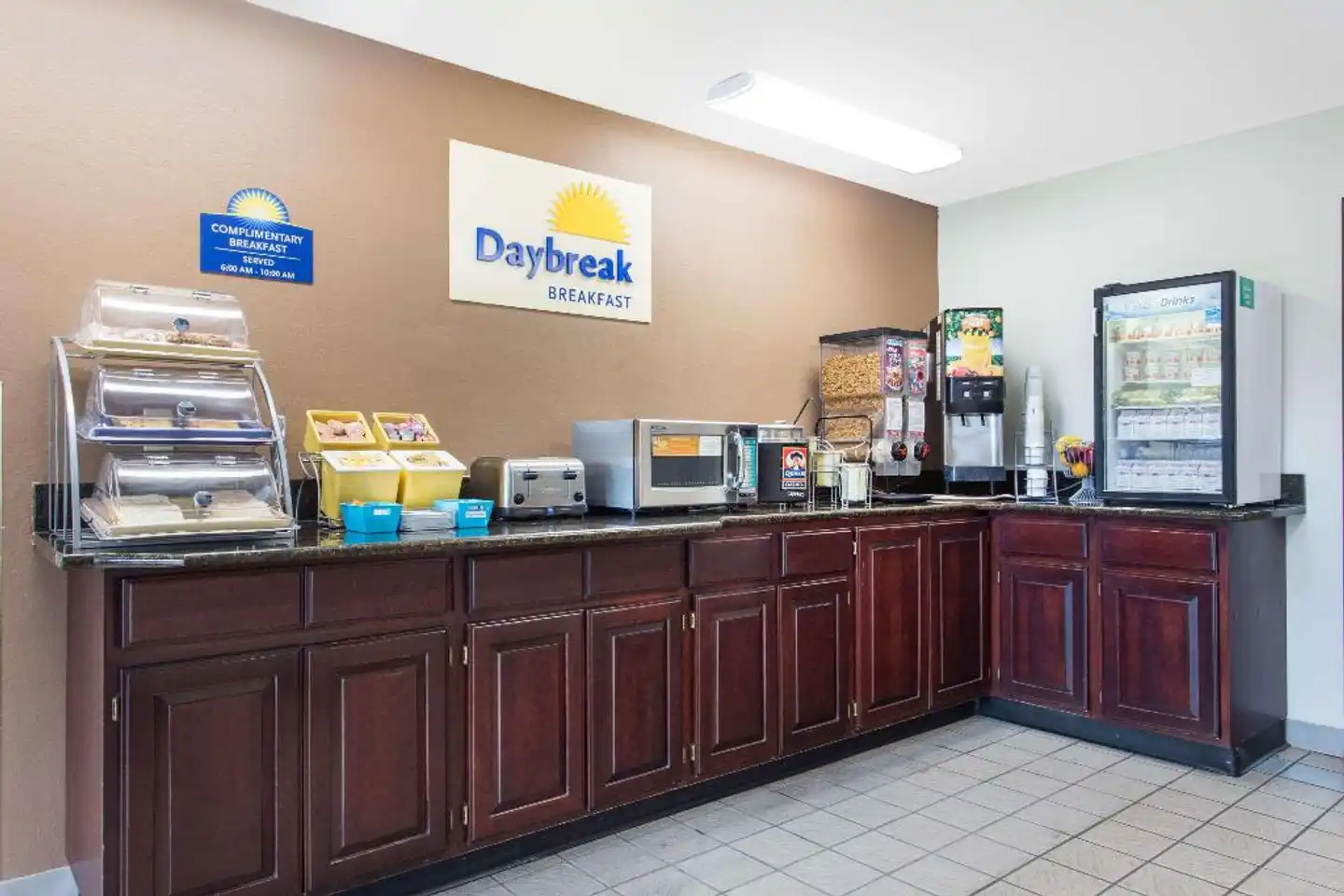 Days Inn by Wyndham Austin Lobby