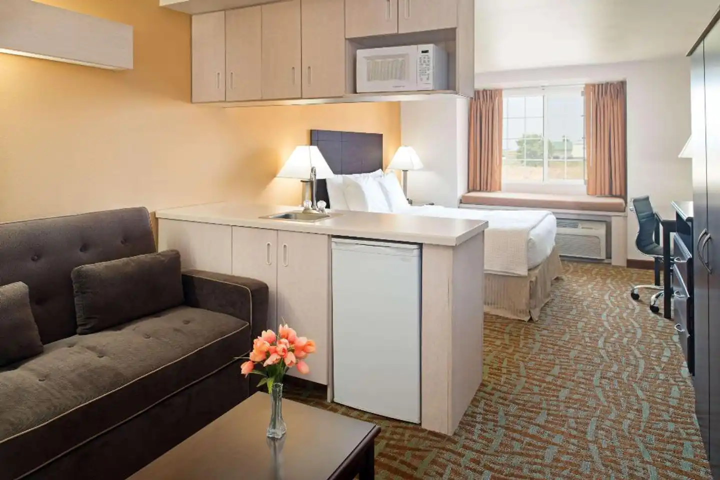 Days Inn & Suites by Wyndham Spokane Airport Airway Heights Wohnbeispiel