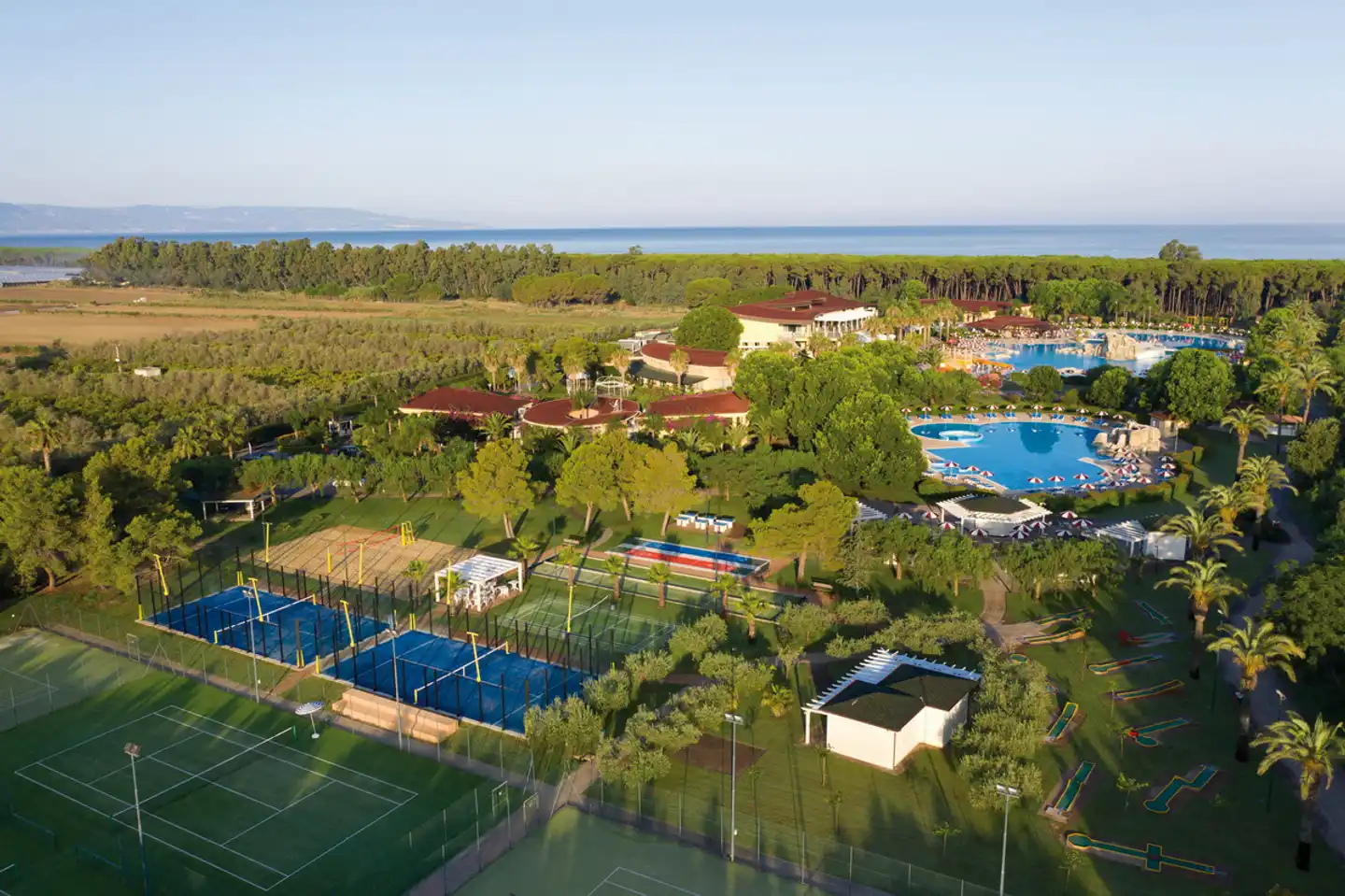 Falkensteiner Club Funimation Garden Calabria Aussenansicht