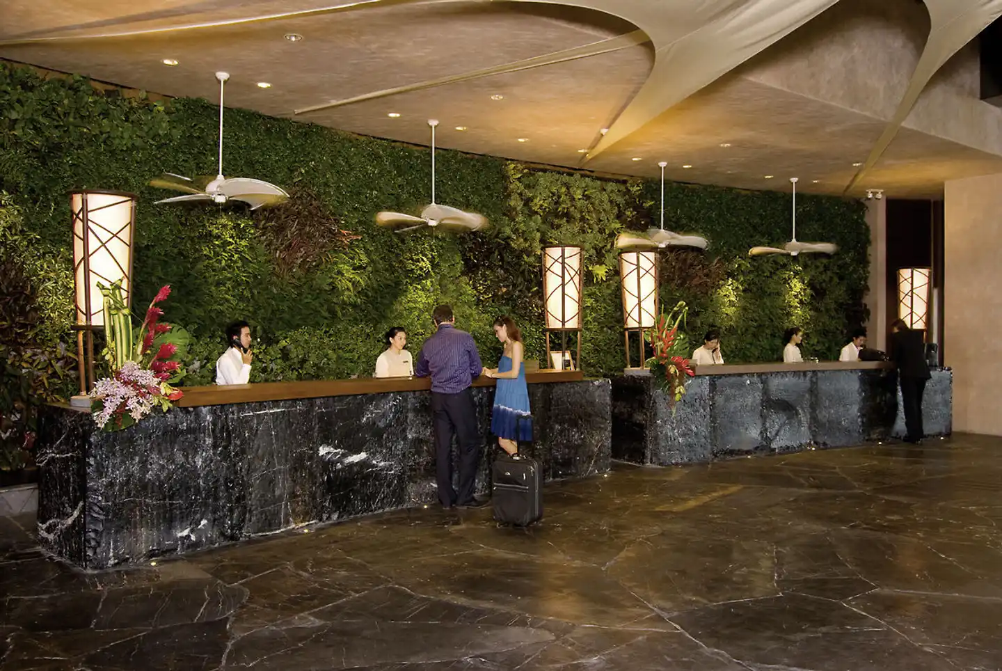 Centara Grand Mirage Beach Resort Pattaya Bar